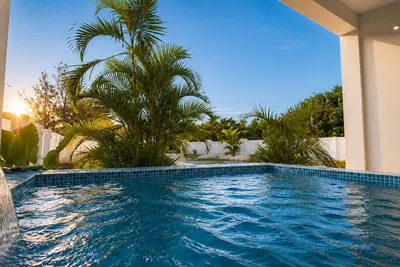 Image de Luxury Island Hideaway with Private Plunge Pool & Modern Comforts