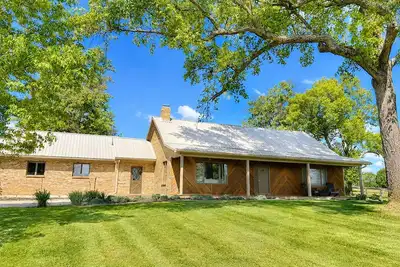 Image de 3br farmhouse on horse farm - close to Ky Horse Park, Hagyard + Rood & Riddle