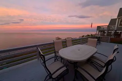 Image de Oceanfront Cottage - Private Beach Access - Newly Renovated - Pet Friendly