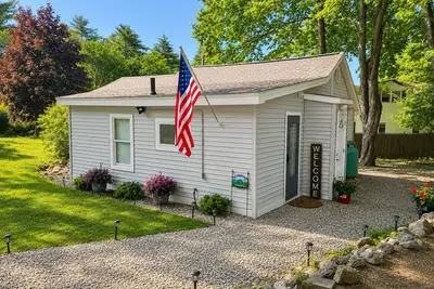 Image de Charming 3br Home on Paugus Bay with Shared Beach