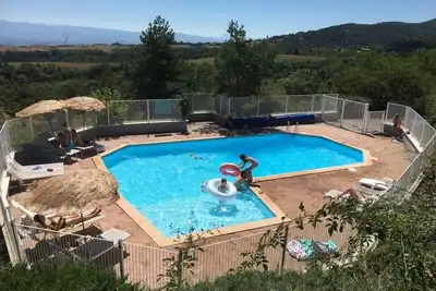 Image de Camping 3 étoiles - Piscine  - ccbgcdh