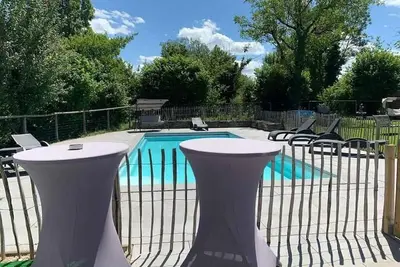 Image de Camping 3 étoiles - Piscine  - ccbgbdh