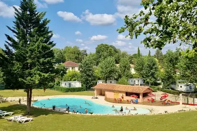 Image de Chalet 3 étoiles - Parc aquatique - ccbgdae