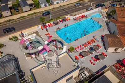 Image de Camping 3 étoiles - Piscine  - ccbeiai