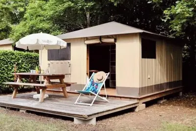 Image de Camping 4 étoiles - Piscine  - ccbgead
