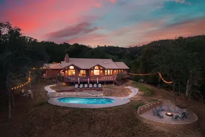 Image de New! Woodside House @ Yosemite w/pool/spa/firepits/amazing views/privacy!