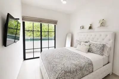 Image de Modern House in San Salvador: Family-Friendly and Safe