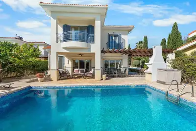 Image de Villa Latchi Marina 3 -  a villa that sleeps 6 guests  in 3 bedrooms