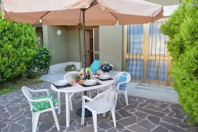 Image de Villetta Giulietta - Casetta indipendente con giardino e doppio parcheggio