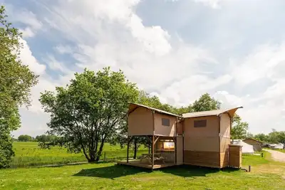 Image de Tente cabane dans les arbres avec vue panoramique