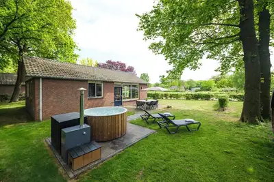 Image de Bungalow pour enfants près du zoo pour enfants