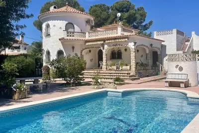Image de Villa avec piscine privée et climatisation - 8 pers.