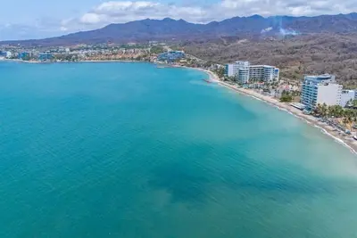 Image de Steps from the Bucerias Beach with Rooftop Pool