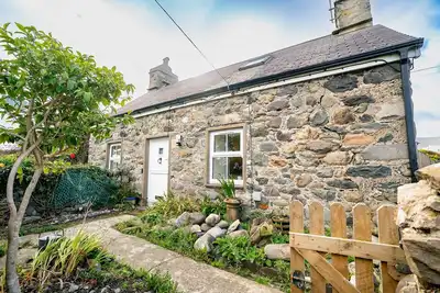 Image de Dyserth -  a self catering cottage that sleeps 4 guests in 2 bedrooms