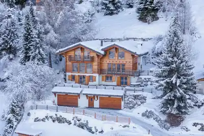 Image de Splendide chalet avec Sauna, Jacuzzi et vue imprenable pour 12 personnes