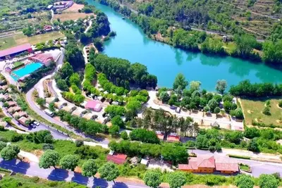 Image de Camping 4 étoiles - Piscine  - ccbgffb