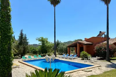 Image de Charmante maison rustique à Alaró, idéale pour familles et groupes en pleine nature