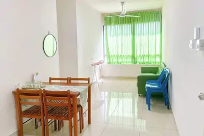 Image de Jaa Homes Kk, Location: Uca1 Kk, Sleeps 8 Near Ums, 1Borneo & Kota Kinabalu City