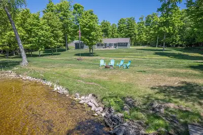 Image de Ferns Folly:  Fall Colors & Lake Views | South Manistique Lake | Sleeps 6