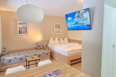 Image de Belmont Seegarten Vacation Rental, right on the lake—just a 3-minute walk to the F valley station
