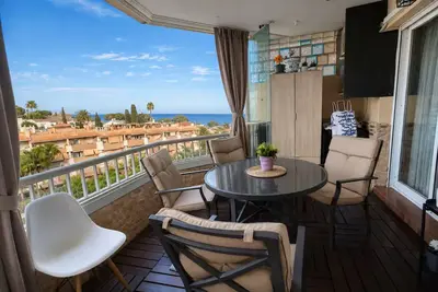 Image de Duplex penthouse with pool, parking and magnificent sea and mountain views.
