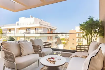 Image de Sanders City Boutique - Bel appartement de 2 chambres avec jardin sur le toit