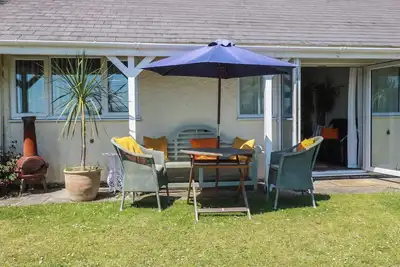 Image de Rollies Retreat, family friendly, with a garden in Polruan
