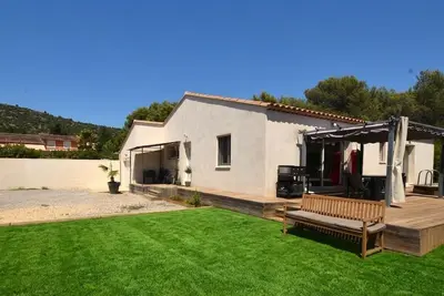 Image de Gorgeous home in Mérindol