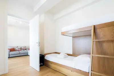 Image de Waterfront Lux | 2br | A/C| Wifi| Parking By Tilo