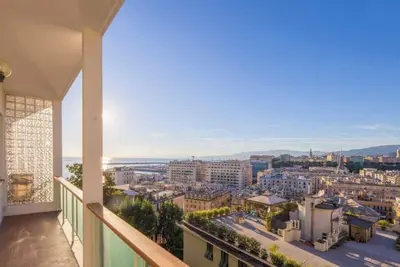 Image de Beach 8m| 2br| Parking by Tilo