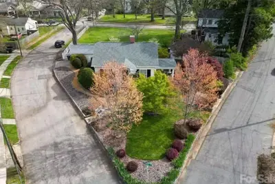 Image de Beautiful House in Salisbury