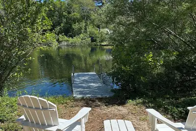 Image de Ponds Edge - waterfront -King bed -3 bedrooms 2 baths- kayaks - fire table
