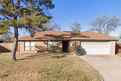 Image de 3-bedroom house in gorgeous Abilene with cool Ac breeze