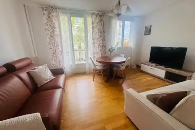Image de Charming & comfy 3 rooms apart near Paris with direct access to Metro & airports