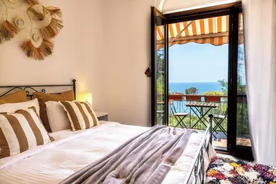 Image de Artsy Villa for up to 5 people surrounded with unspoiled Mediterranean landscape