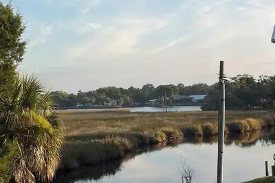 Image de The Crab Shack - New Waterfront Home - Hot Tub - Fishing - Scalloping