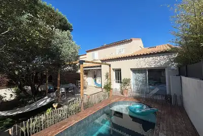 Image de Maison très agréable à vivre avec piscine, jardin, clim à - de 10 min des plages