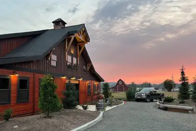 Image de Delightful 6-bedroom lodge in Monroe perfect for group getaways