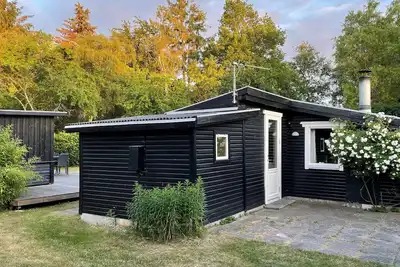 Image de Charming 2-bedroom cottage in Kulhuse, with a wonderful garden, close the beach