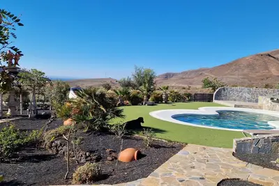 Image de Inca Casa de los Olivos with pool, whirlpool, large garden and outdoor kitchen
