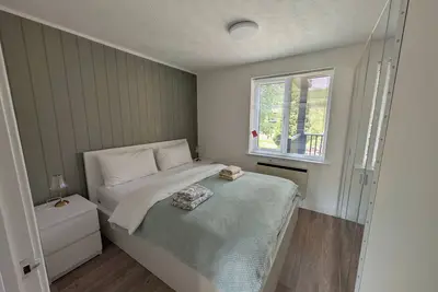 Image de Modern 2-bed flat near Qmc and city centre, with private garage