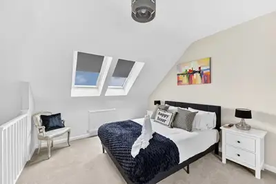 Image de Charming House • Sleeps 6 • Driveway Parking • Garden • Work Desk • Fast Wifi • Yoko Property
