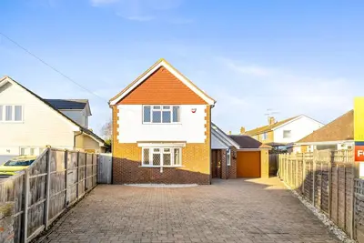 Image de Detached Home In Goring-By-sea