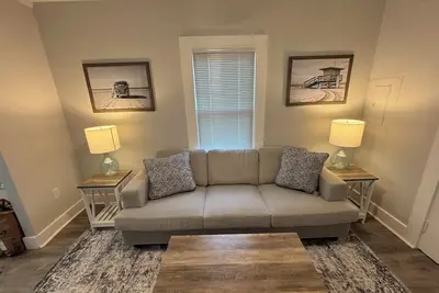 Image de Modern Onieda Lake Cottage - 2 Queen beds w/ Lake access