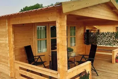 Image de Cabin Sleeps 4 with Hot Tub and Garden