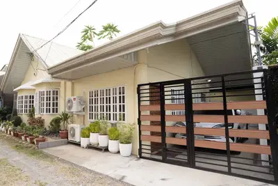 Image de 3-bedroom house in perfect Cebu City with cool Ac breeze