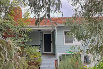 Image de Charming Hilton Cottage- 8 minutes from Fremantle
