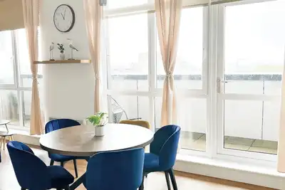 Image de Wonderful 2-bedroom penthouse apartment in peaceful Southampton near local spots