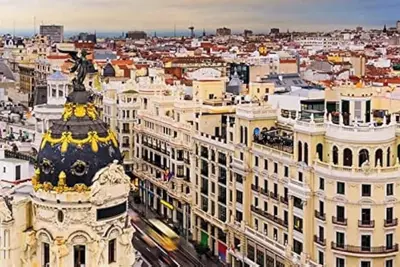 Image de Sophisticated 3-Bedroom Retreat on Paseo de Santa María de la Cabeza
