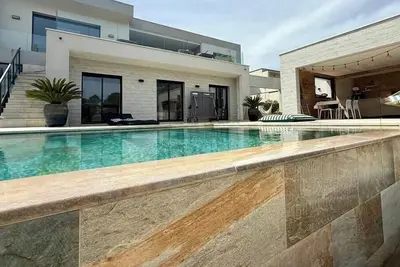 Image de Villa de standing sur les hauteurs de Nîmes